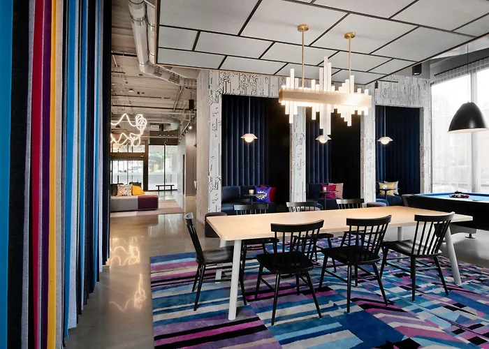 Aloft By Marriott Kansas City Country Club Plaza